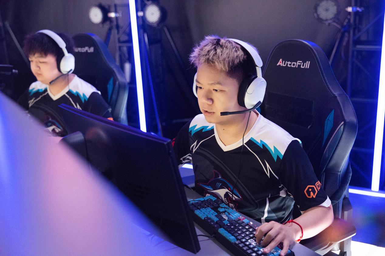 穿越火线卡盟:白鲨、Dono、Enpi三人对世界总决赛分组结果持谨慎看法！(图4)