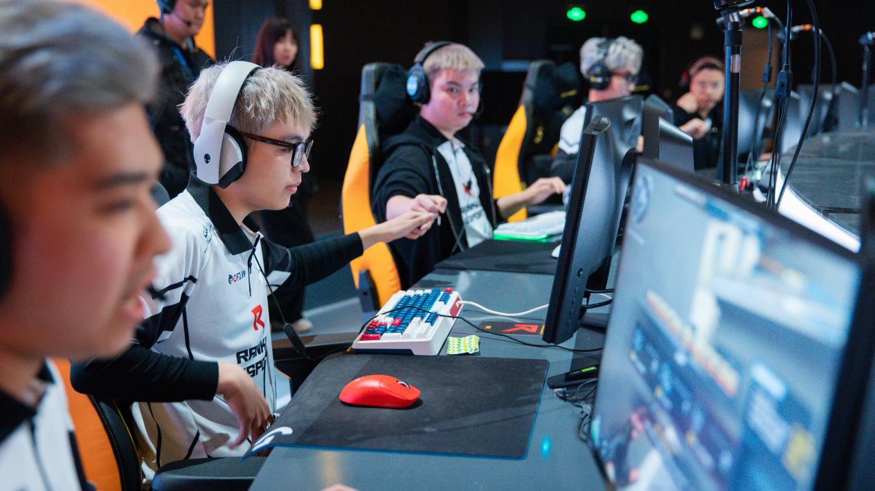 穿越火线卡盟外卡赛激烈争斗，KNG、RK与CRH争夺2张晋级门票(图3)