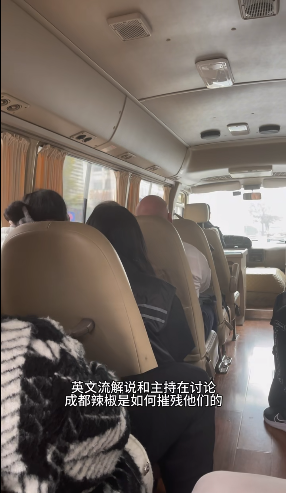 【穿越火线卡盟】xfam0us30杀背后的玄学是什么？Czy大秀街舞！(图1)