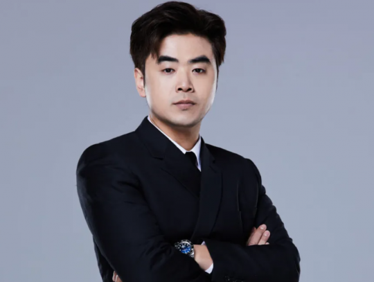 英雄联盟卡盟绷不住了！Letme自曝饭量俱乐部第一 跪求朱开回归(图1)