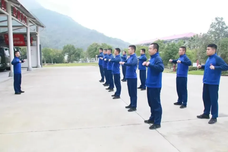 穿越火线卡盟是什么